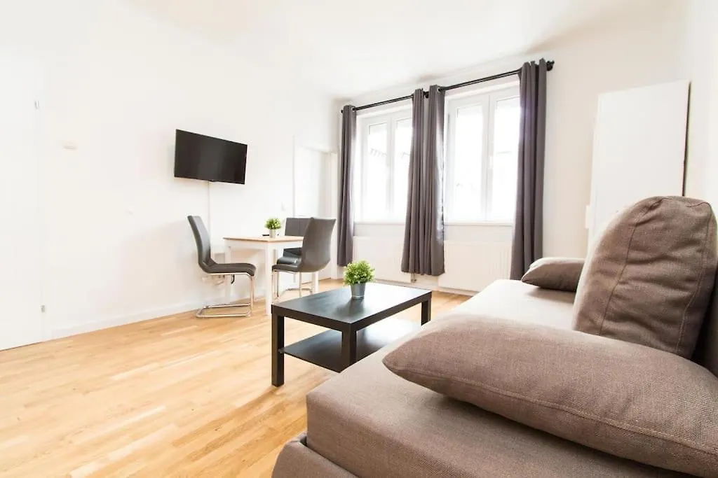 Apartment Lainzer Strasse Vienna